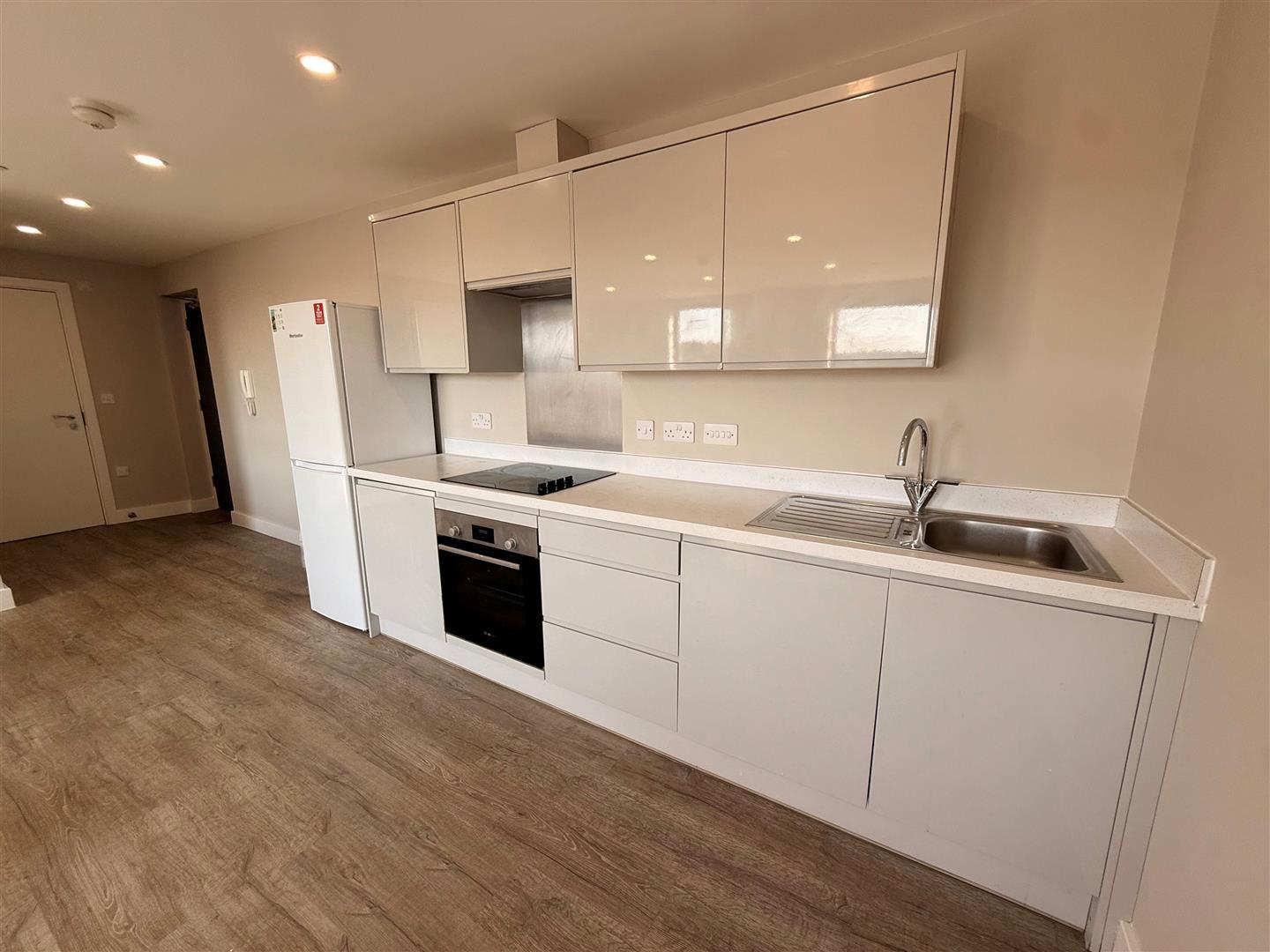 Property Image 9f87bb17-7615-4d23-93a9-e46bc5832e31