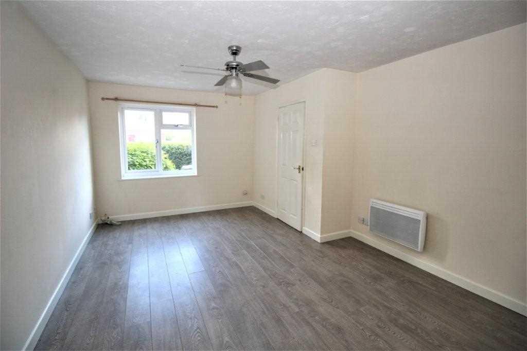 Property Image 9f8b56f2-c6f5-4f9e-be0c-e502436b09b6