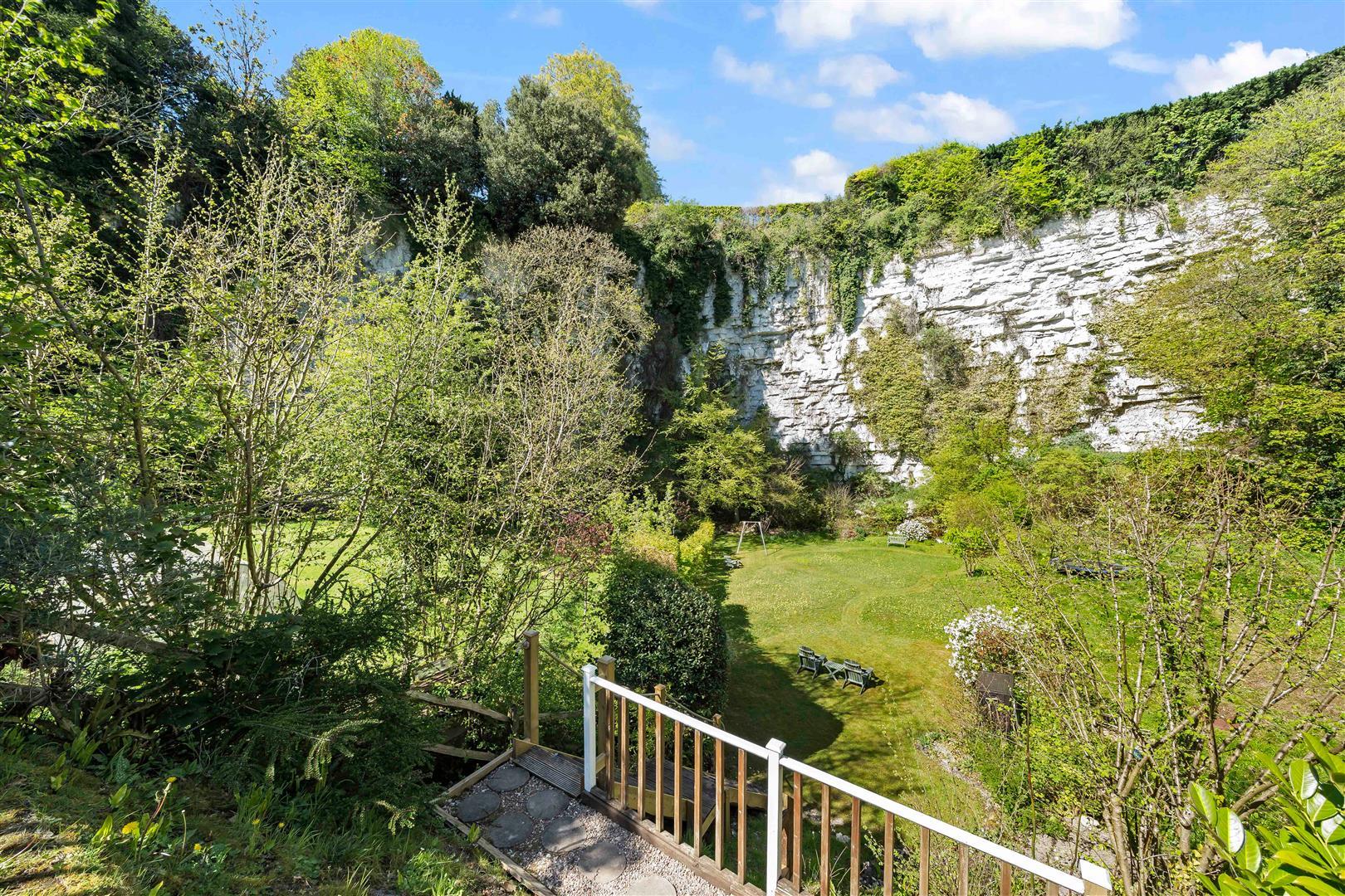 Property Image 9f8eaa79-1afc-496c-b098-5ce75b1f2ad9