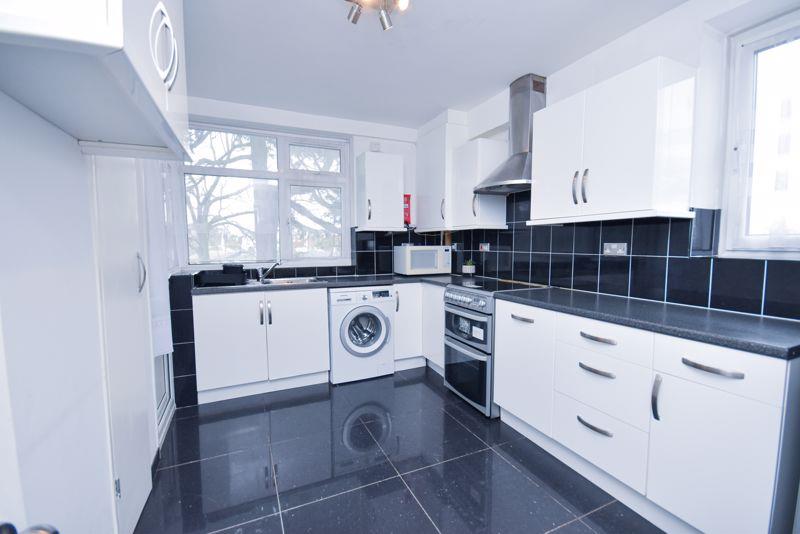 Property Image 9f9b5aed-970b-41ef-aa4a-376b79076bee