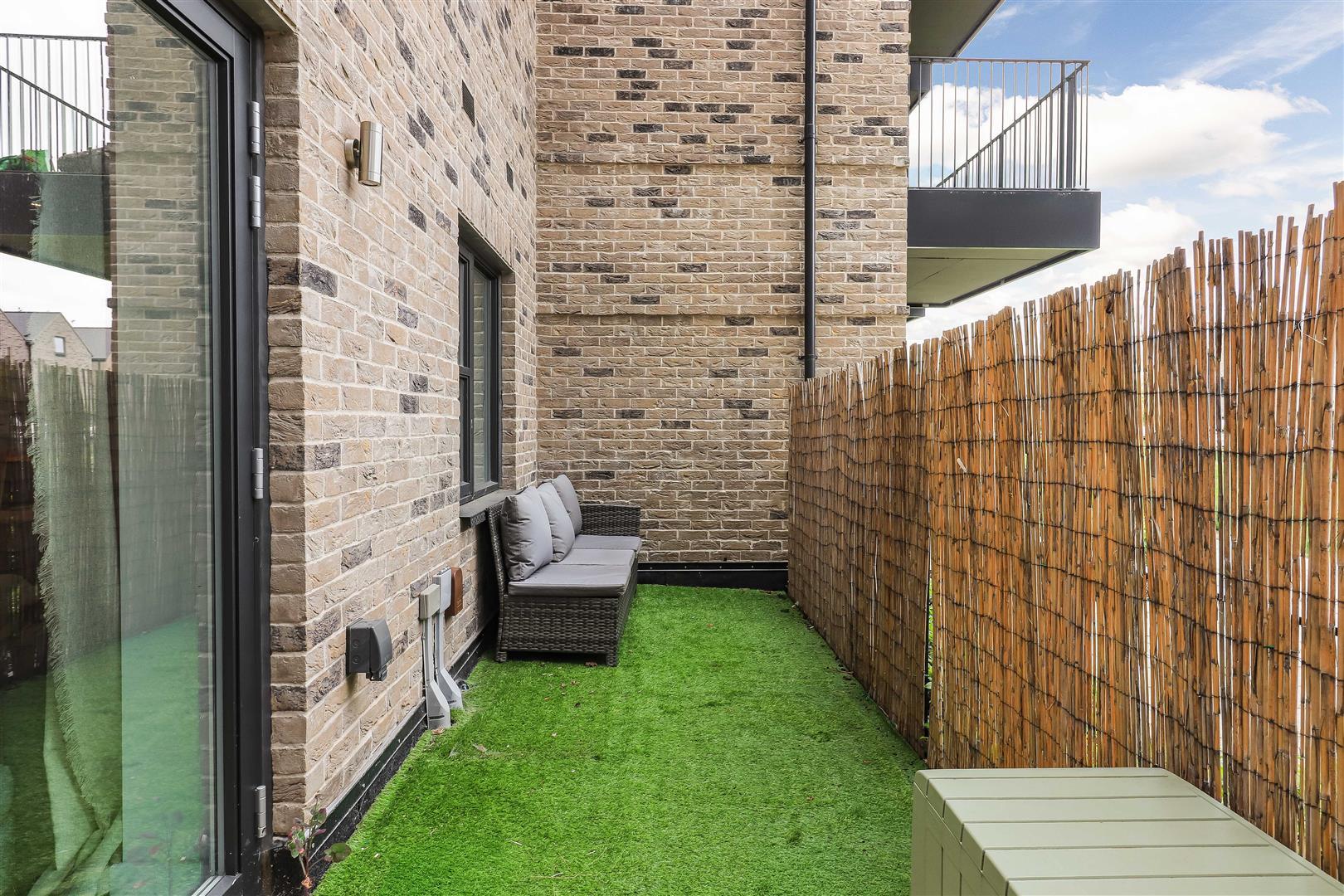 Property Image 9fb5f37a-9336-481d-aec7-14faa7b1396a