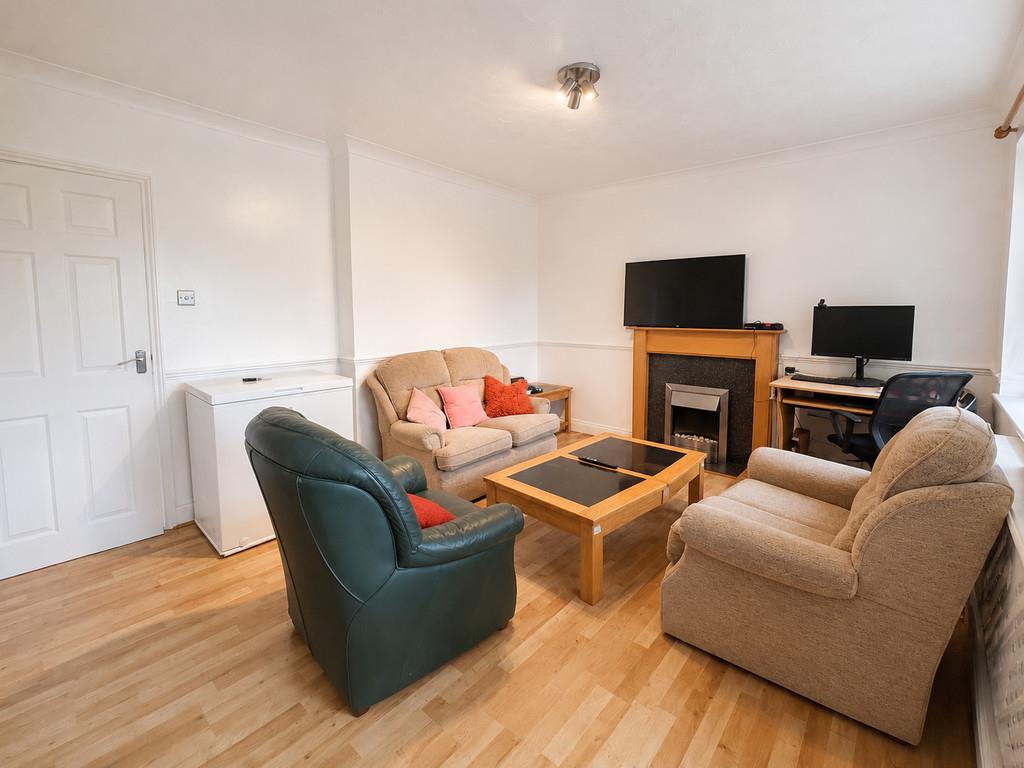 Property Image 9fb6a1ef-f94f-44b3-9f90-eaf4335e3591