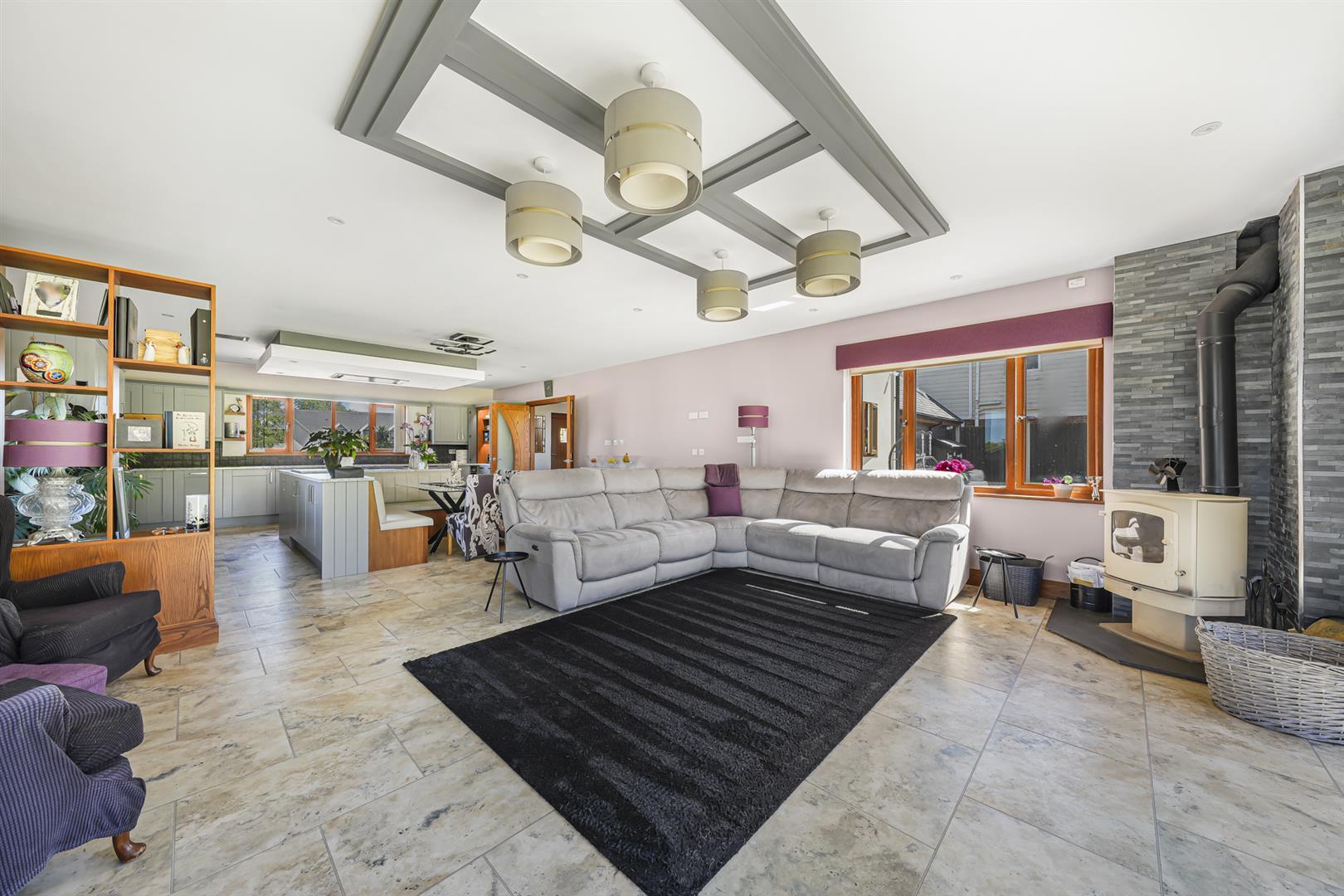 Property Image 9fd82f91-4419-40d0-89cd-9f19b5b562bc