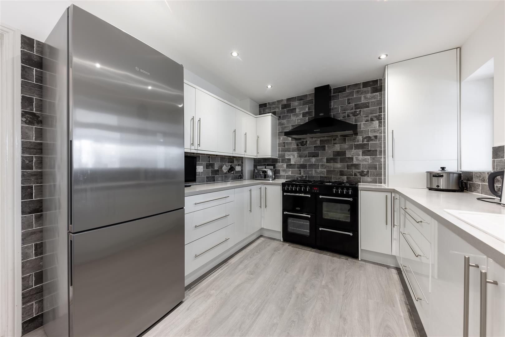 Property Image 9fe909e4-ef0d-41c8-85d0-c6c1d1496efe