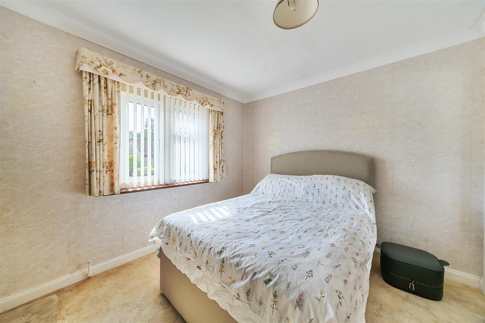 Property Image 9ff084ca-9cc5-4143-a908-c76e5d4b6e87