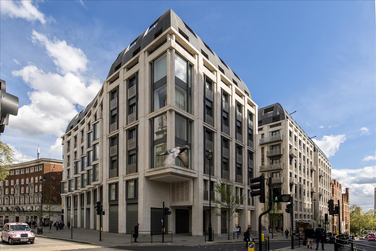 190 Strand