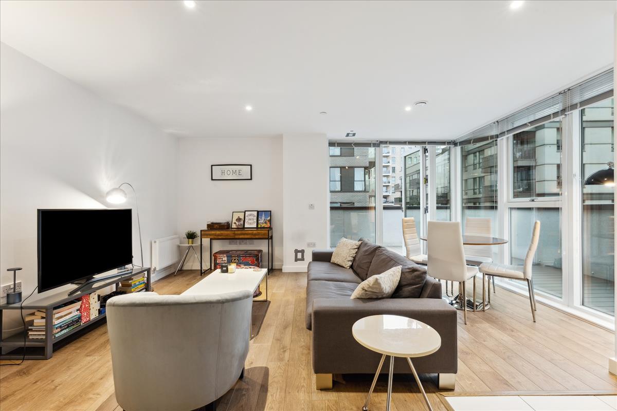 <order>0</order><label>Platinum Riverside | Circa London</label>