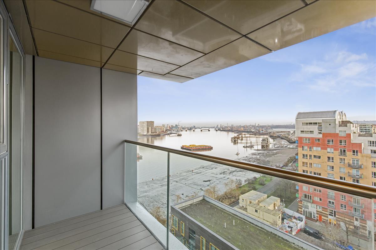 <order>0</order><label>Platinum Riverside | Circa London</label>