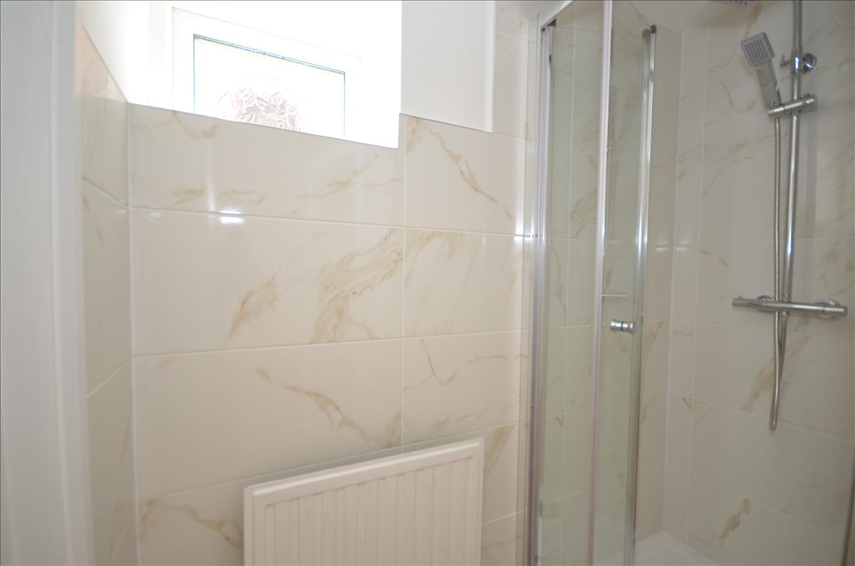 Property Image a0011dfb-0574-40af-81a5-9a2ded90e7b8