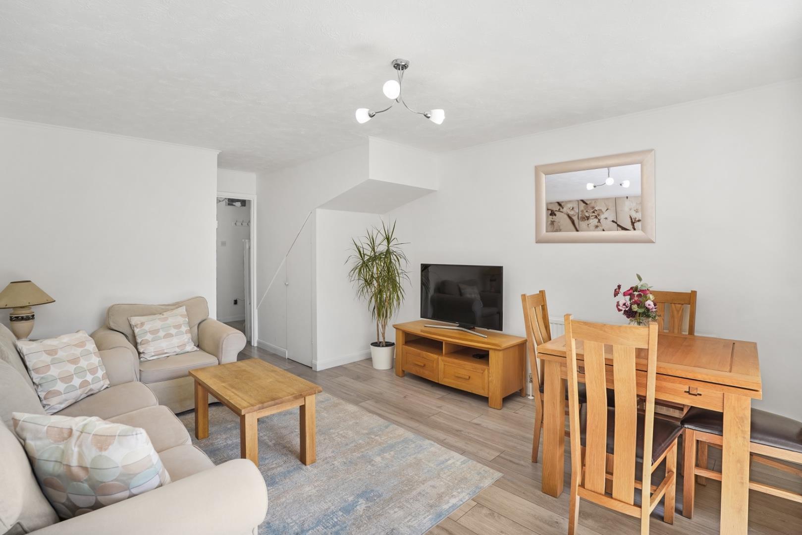 Property Image a019d423-cf94-4cf0-aa87-16f3e3393c54