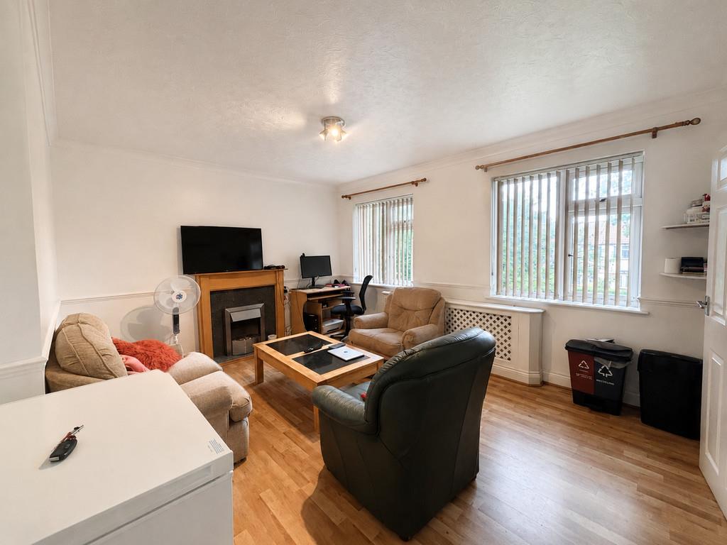 Property Image a0222395-7247-46f5-8ba2-255b2da4cf71