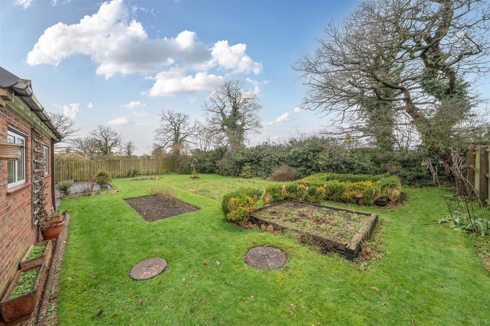 Property Image a02e0329-d5c2-4e1c-872c-416c49bdbdc4