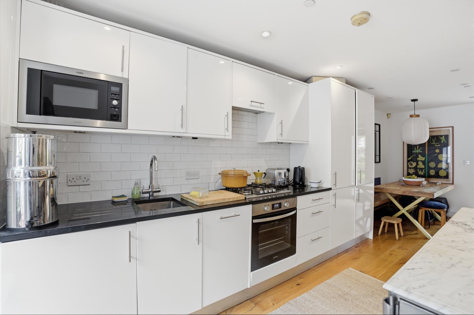 Property Image a0322ddd-130f-42a0-9794-adcca6bdbe65
