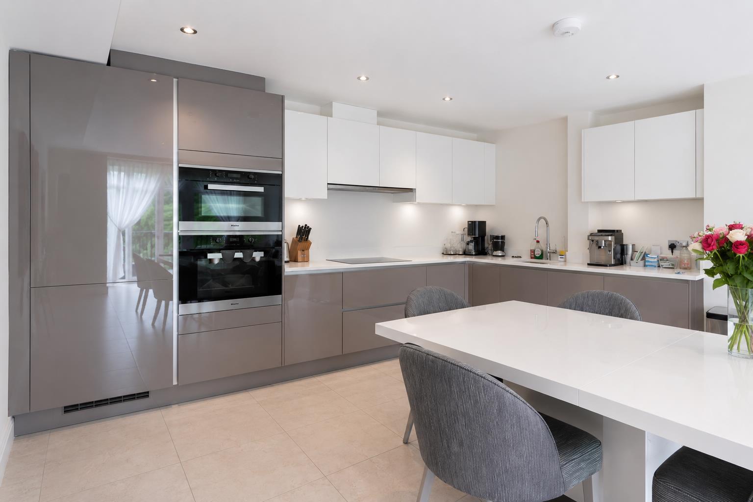 Property Image a0333a01-9cf5-4670-875c-857496b4fa86