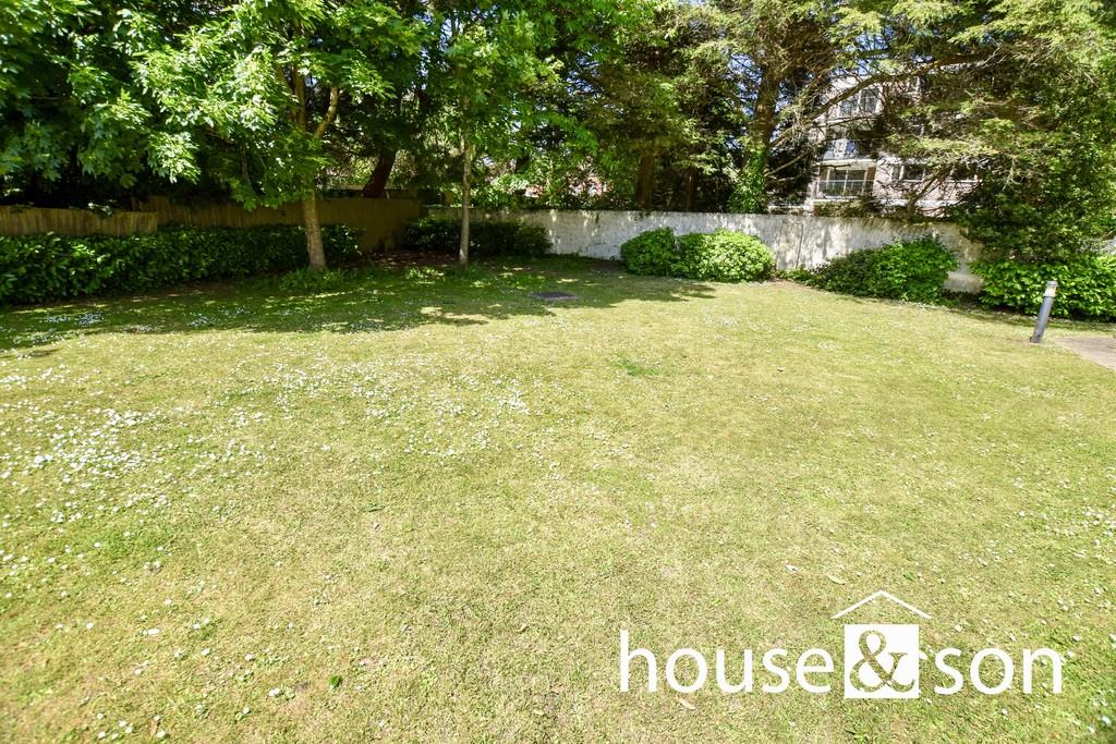 Property Image a03714de-4b65-44e5-9c0e-6b2f52b95580