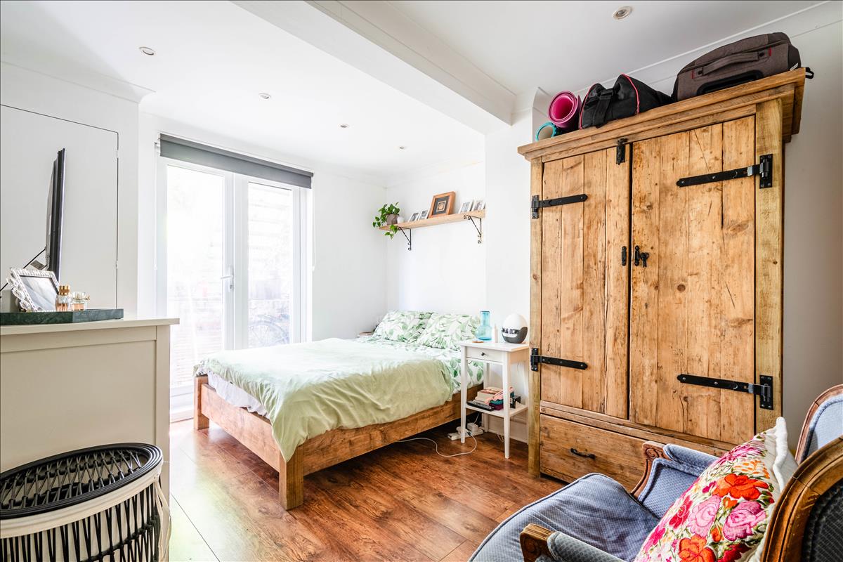 Property Image a0587fb3-ffd0-41b6-8cb1-2aea419057c0
