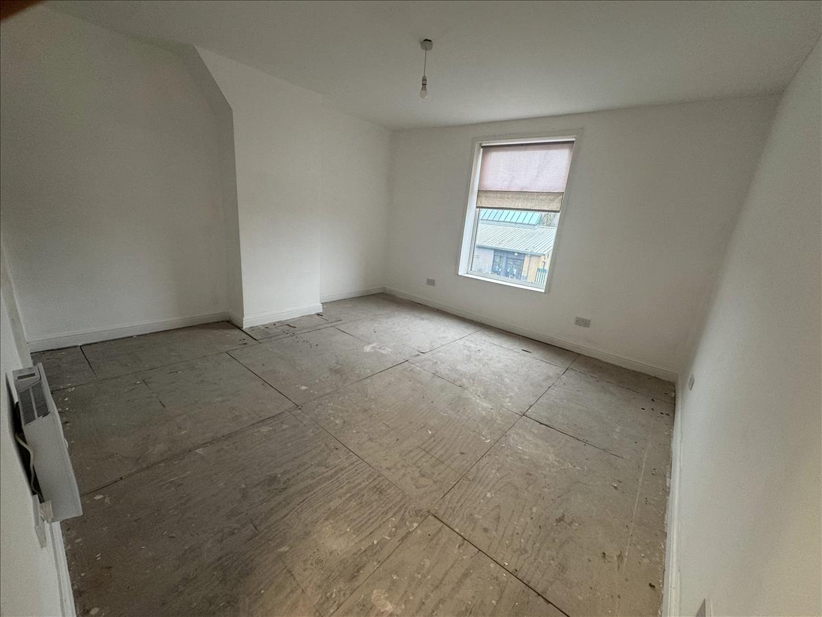Property Image a0834919-eebf-404c-8e44-a10fbdc9da7b
