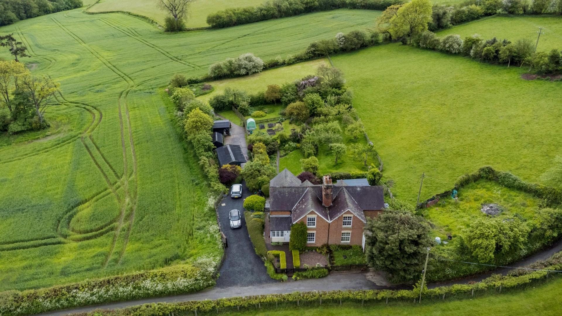 Property Image a0850021-5958-4279-a40f-8faee024146c