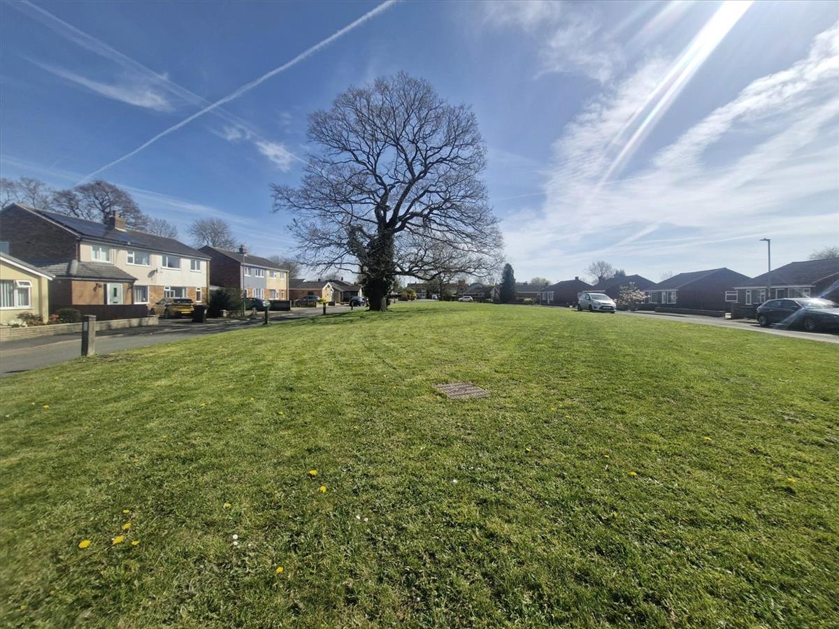Property Image a09a008f-0219-4d03-88bd-06401838b3b5