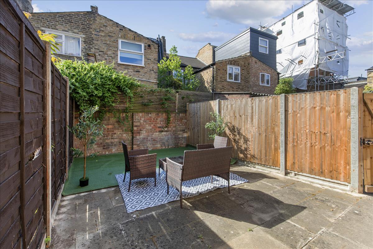 Property Image a0aa1df3-f23d-4293-bcc7-96192123a284