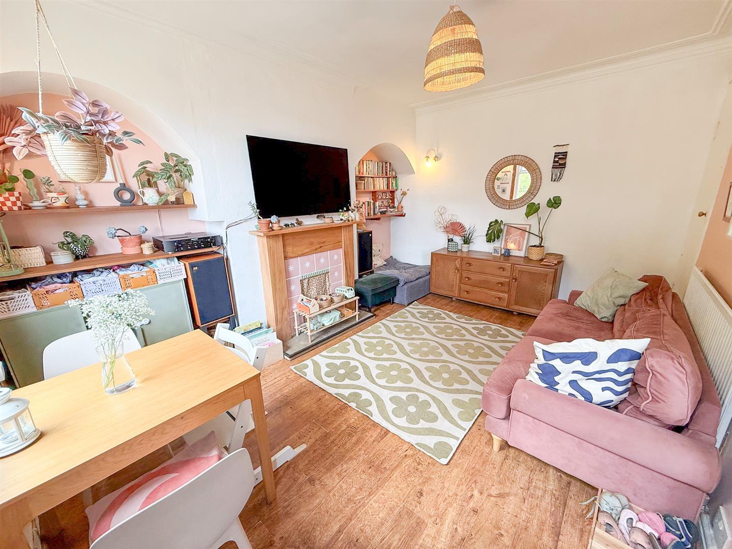 Property Image a0c507fd-14b2-45af-beff-6f05999ae634