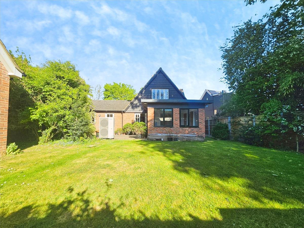 Property Image a0c53203-f2c9-407d-9e6e-5d5c9282e6d9