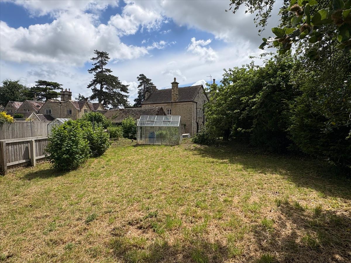 Property Image a0c8478c-875a-473b-8c46-3a236379a847