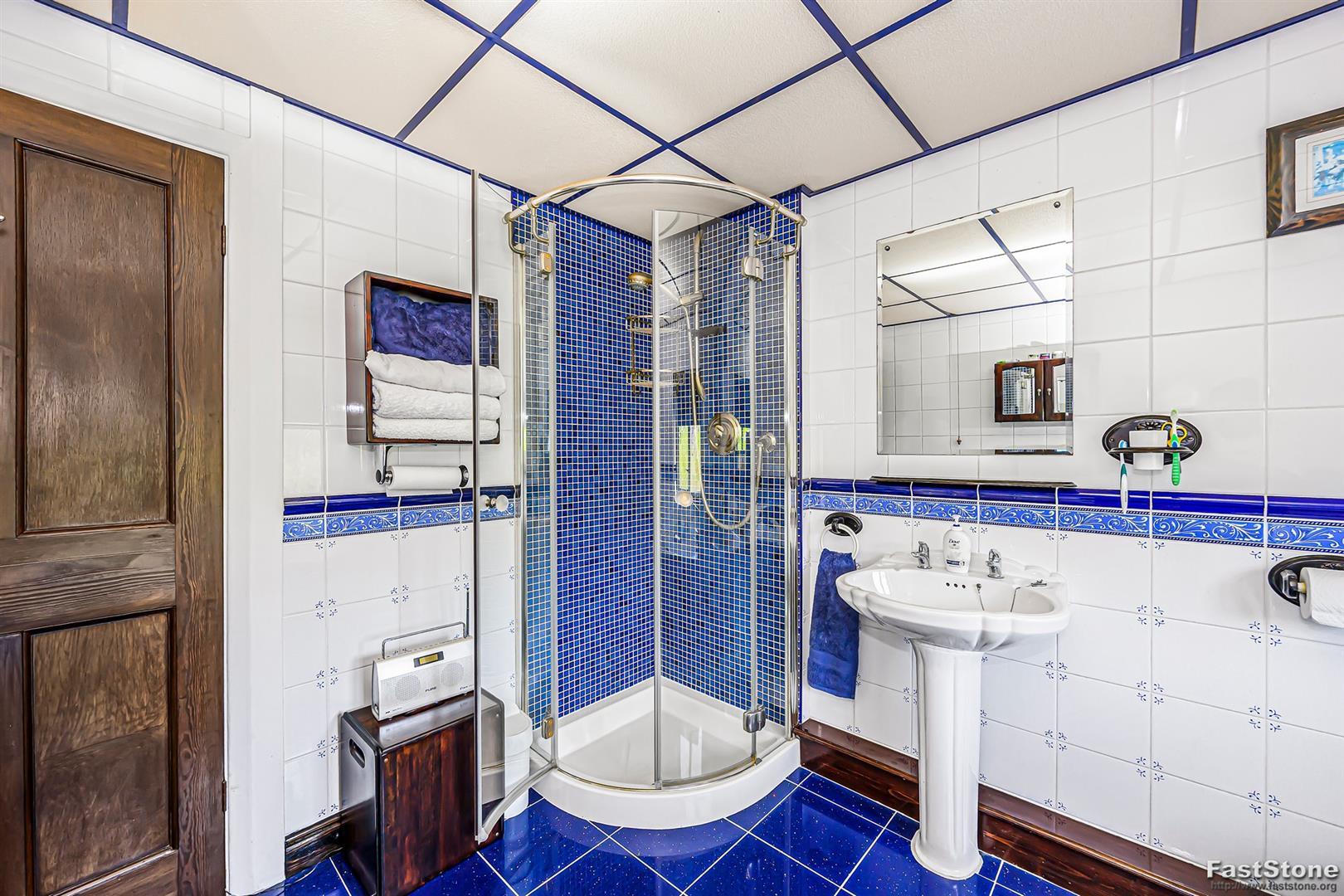 Property Image a0d25d24-ce3d-4d6c-9205-dcb963564dff