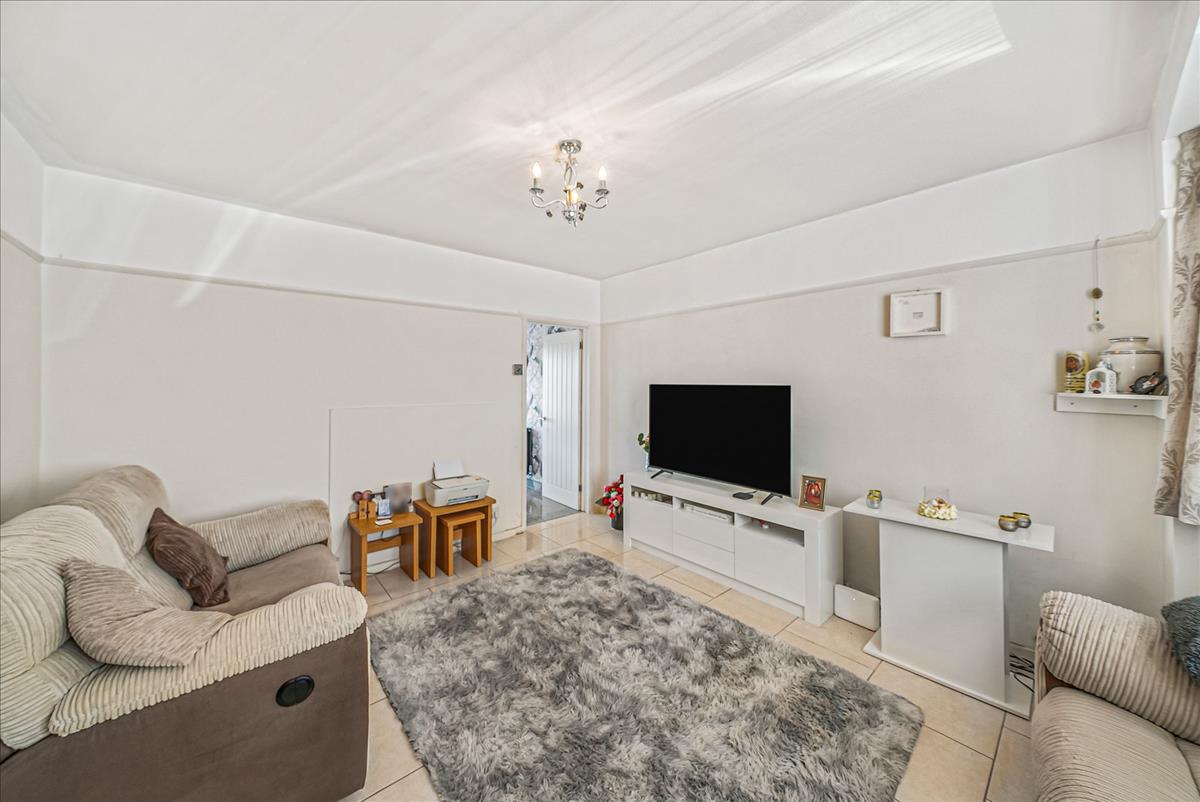 Property Image a0d6b175-de77-49f3-b9e3-3606a9b334ae