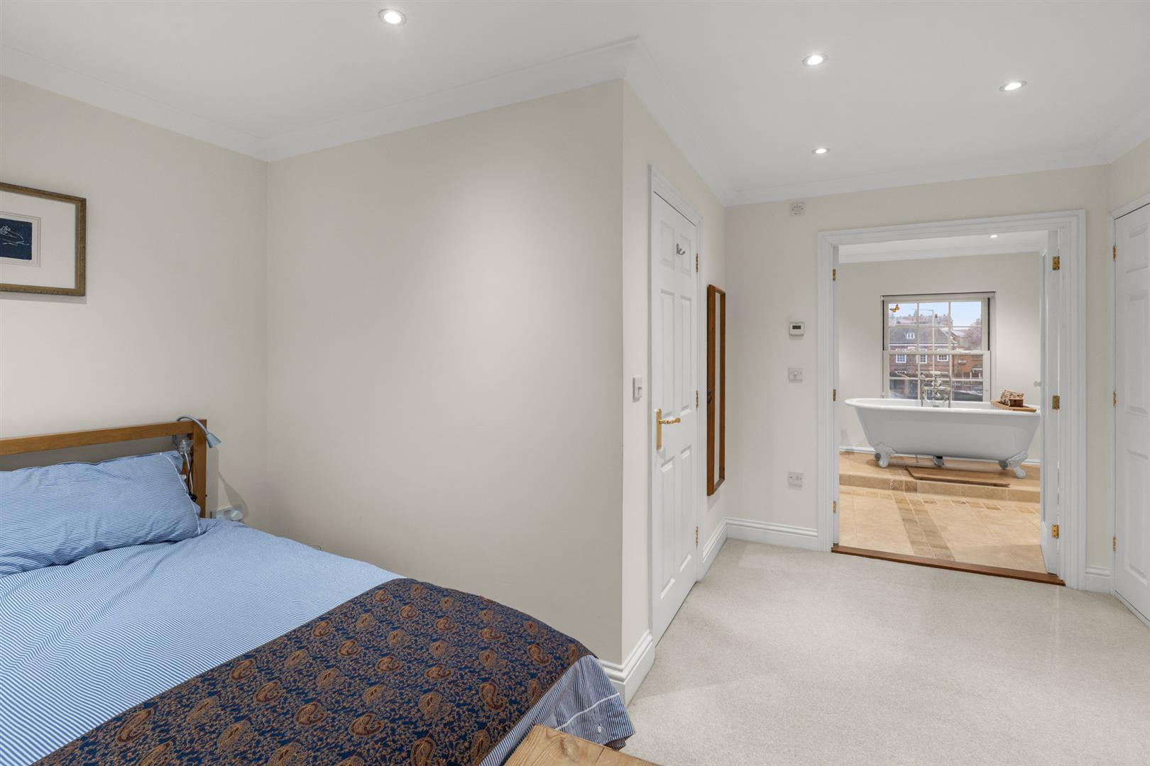 Property Image a0dccdcb-091e-4621-9510-dd1d292589b6