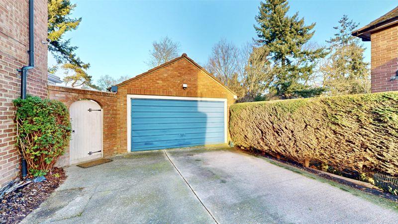 Property Image a0e02926-85b1-4d89-bce0-30aa40177f54
