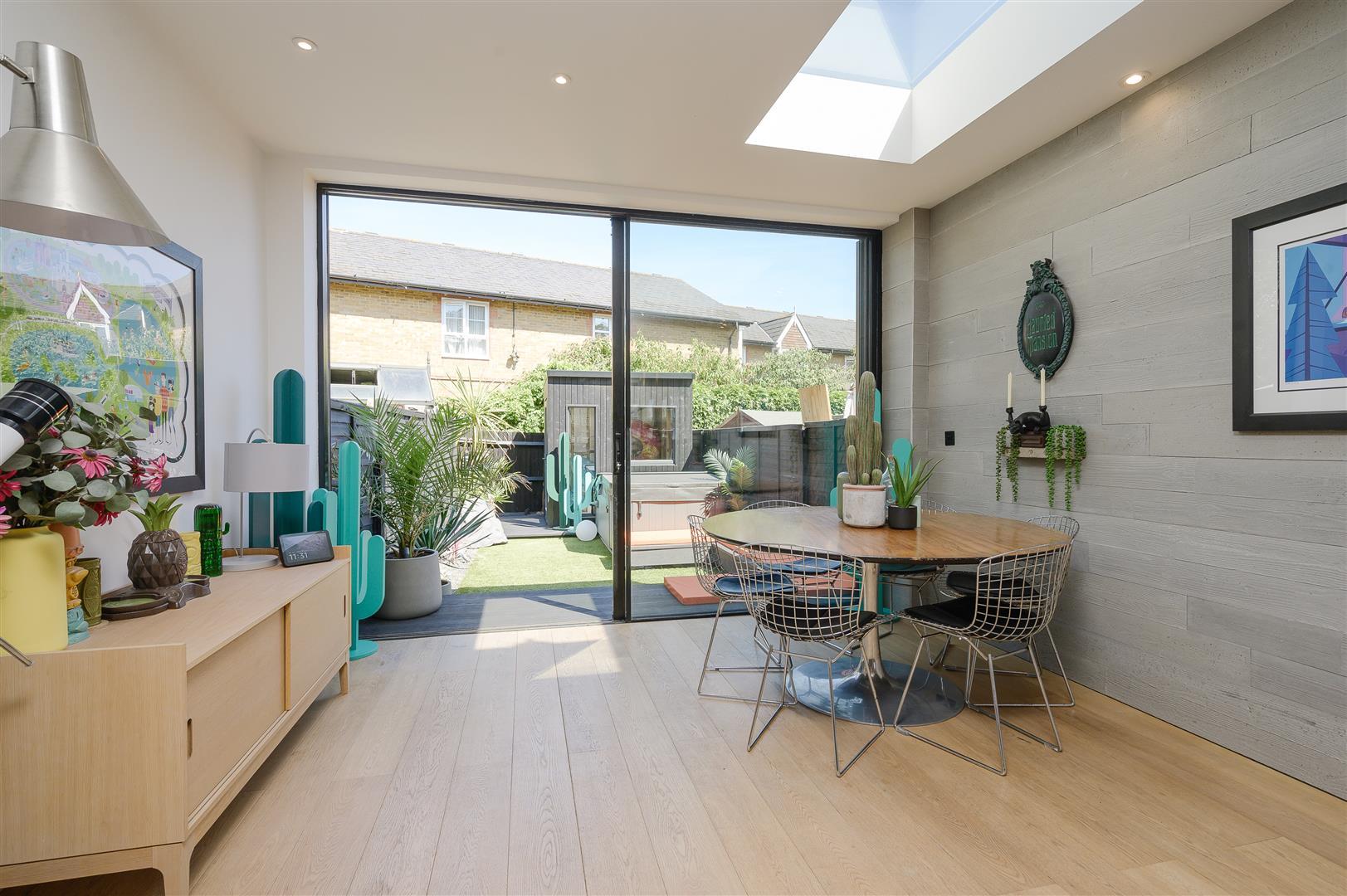 Property Image a0e0e134-c5bc-4f44-ba32-279fe94c2935