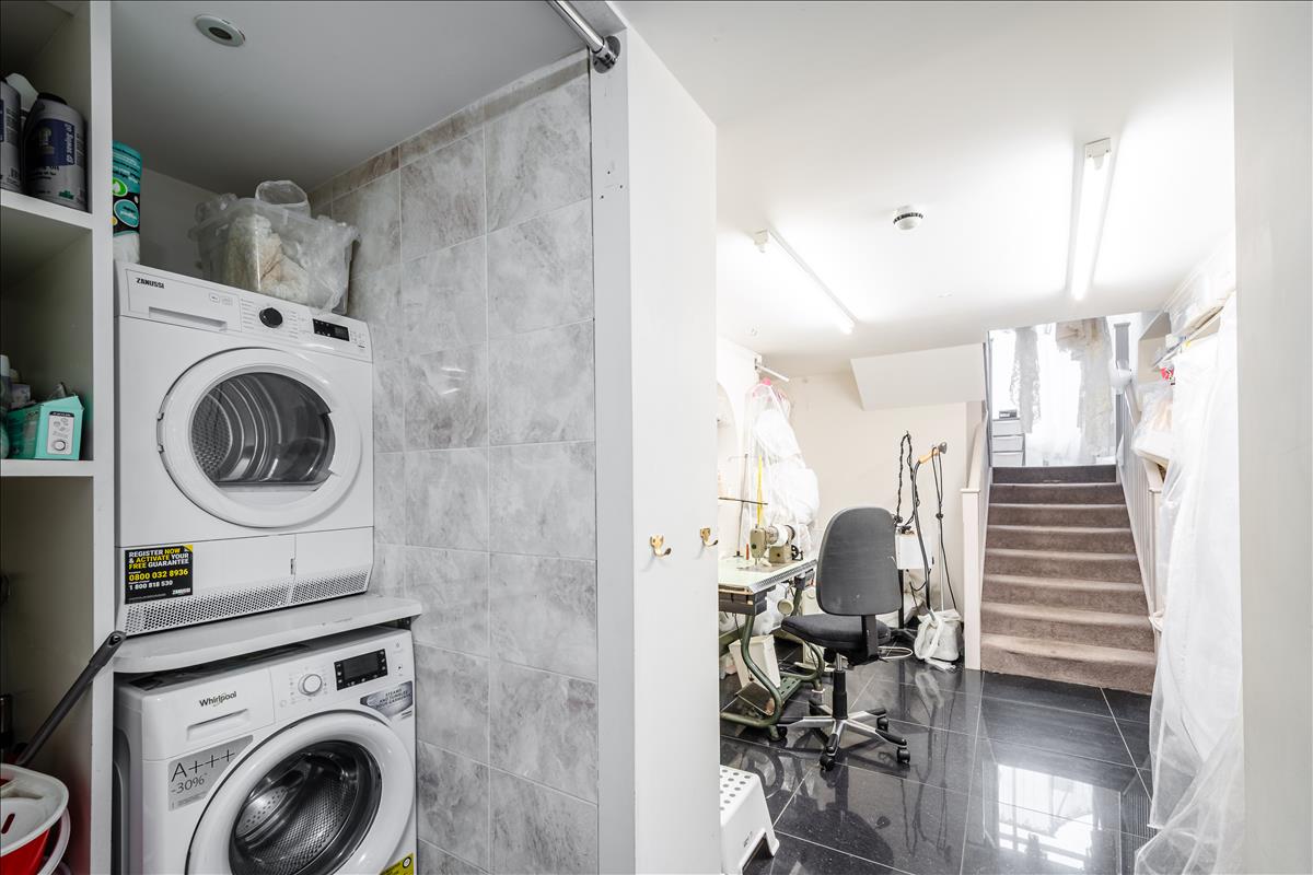 Property Image a0e8d824-dea2-41d0-8cb2-528d22342829