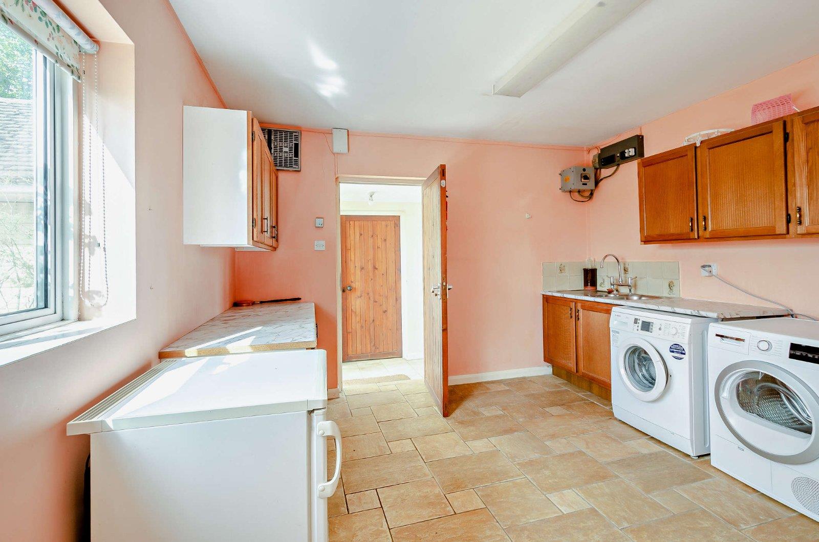 Property Image a100fb90-6c93-4059-8dc8-7c17b7262bec