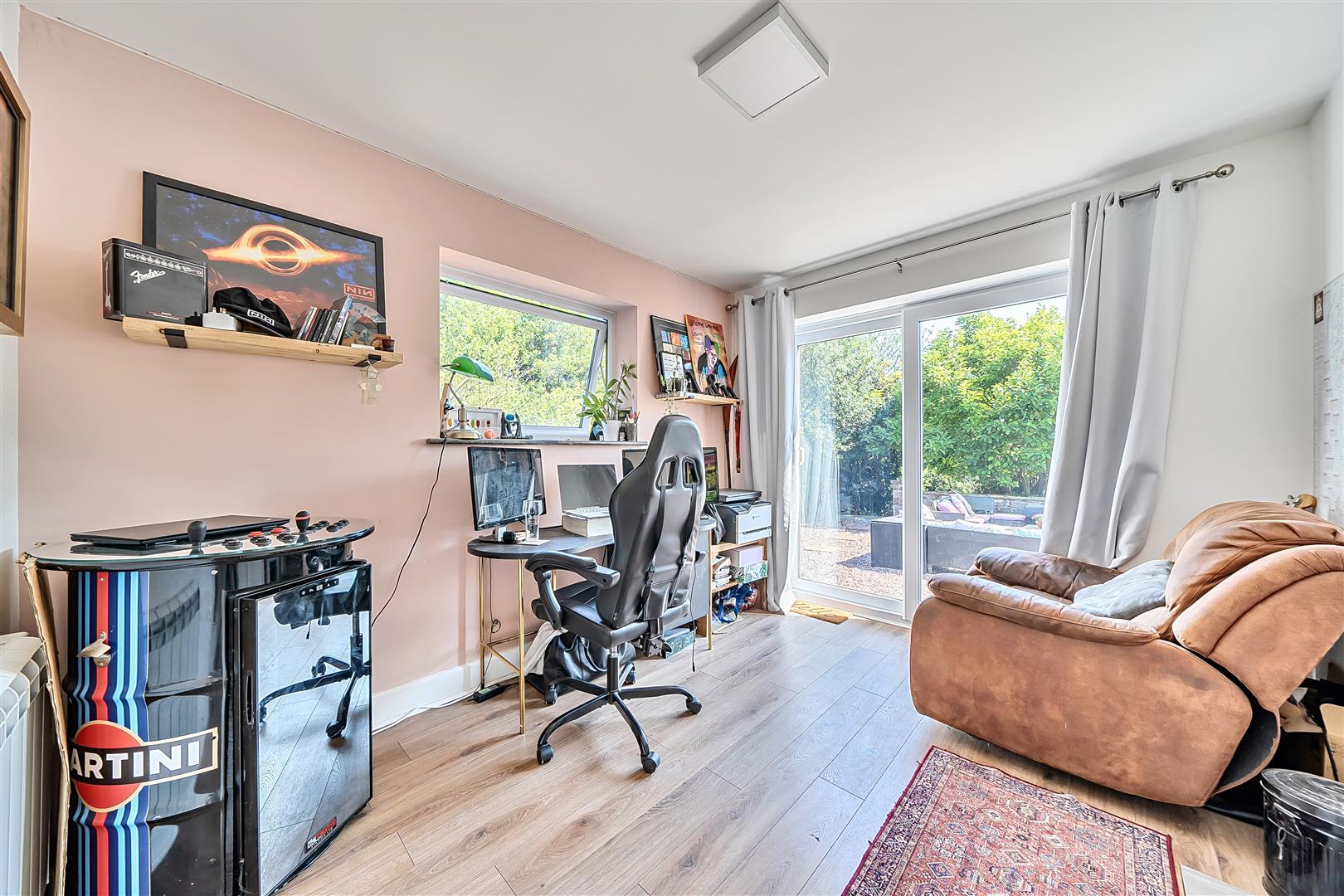 Property Image a12c6a0e-6e41-4f4f-994f-03f6a5ccca9c