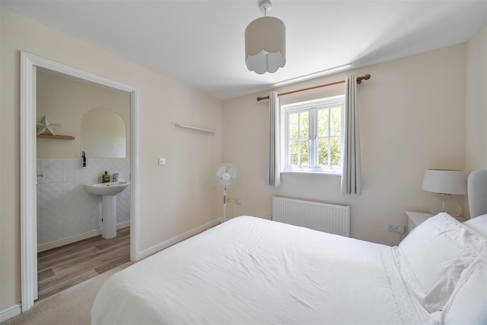 Property Image a136d33c-beb5-4e80-bf4e-84243047b19c
