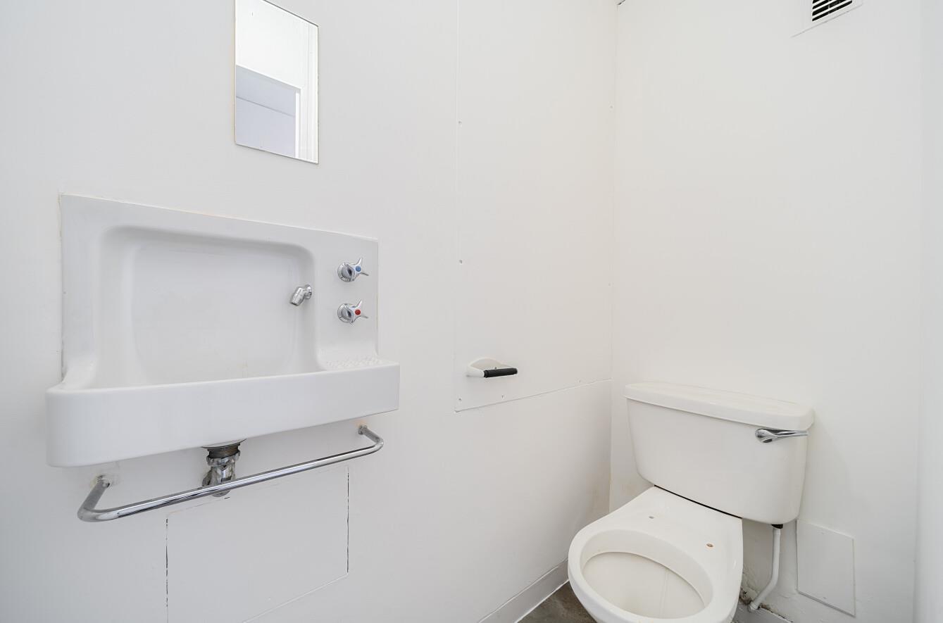 Property Image a13a229e-484e-439c-b8cc-5c6b256fe55c