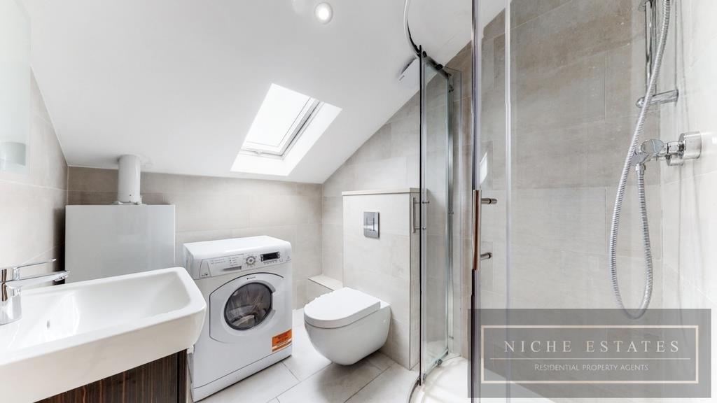 Property Image a15fb471-6779-41ec-b98f-bc116ac2b579