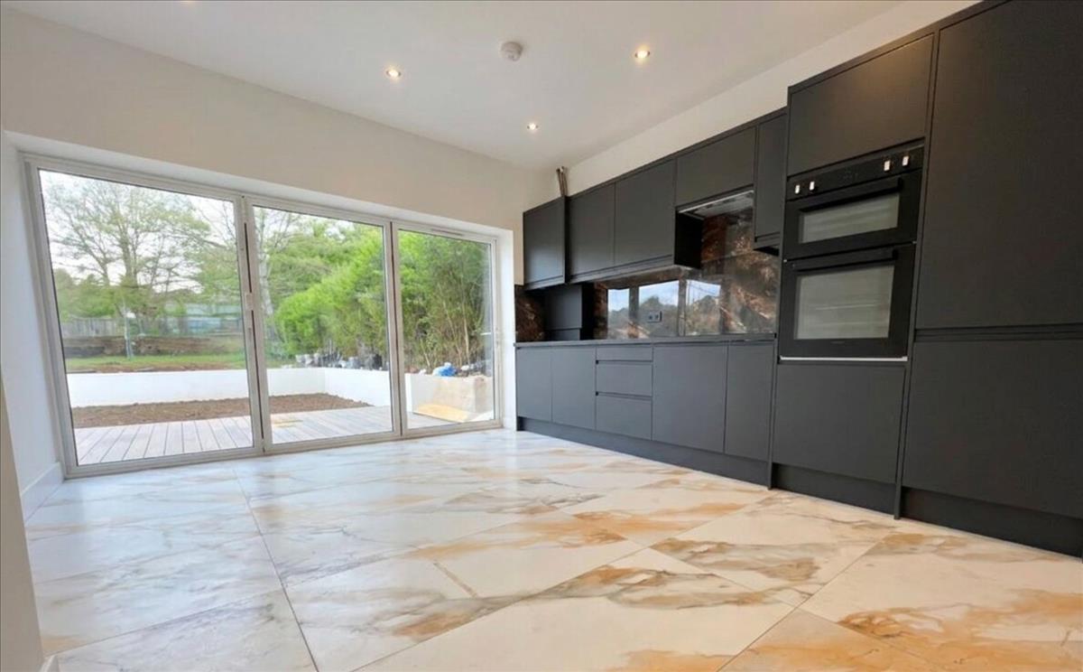 Property Image a16518ba-b07f-4f7f-b36e-c94a118ce102