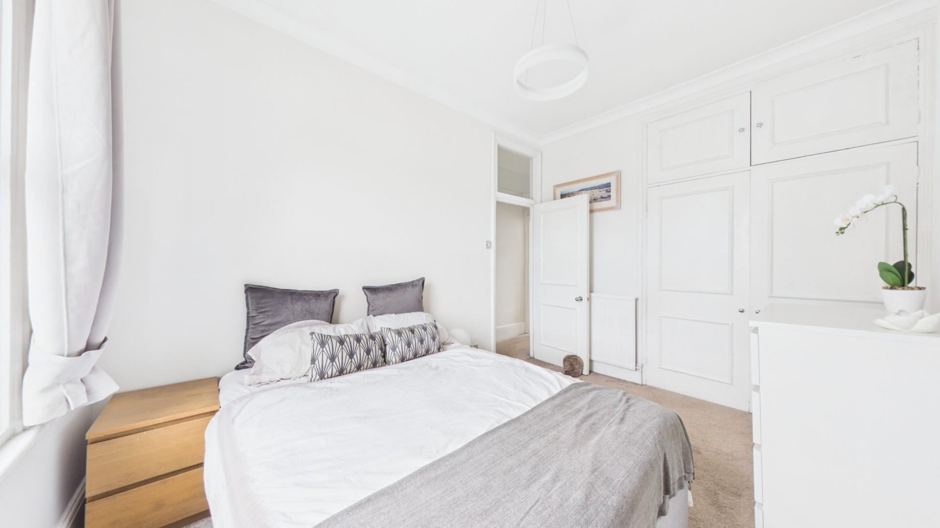 Property Image a170475f-ba1b-48dc-b19e-74cc8890d87a