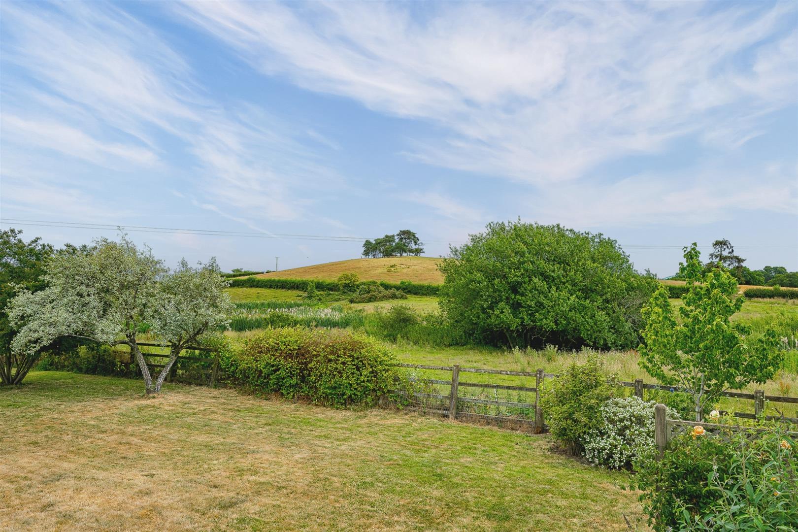 Property Image a174b4cf-8312-46bc-a492-3f9711347247