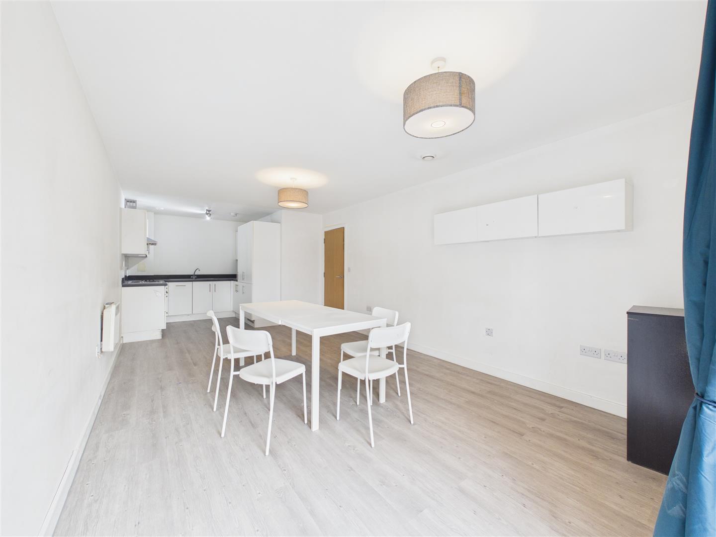 Property Image a1824ace-fbb3-403a-bf43-145cf5ba0547