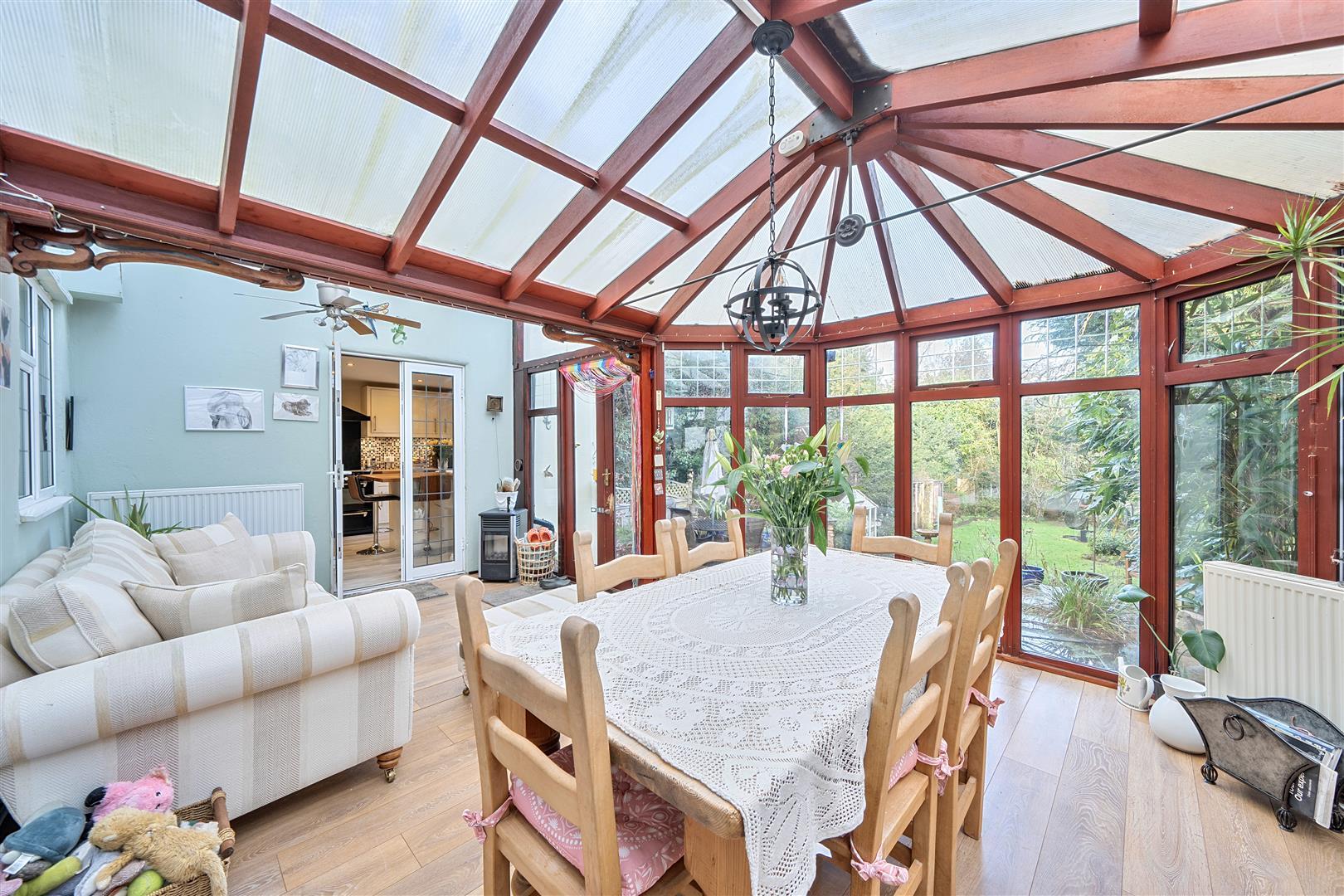 Property Image a1a3a8a9-1ac2-41ac-9a02-3c133e18fd0d