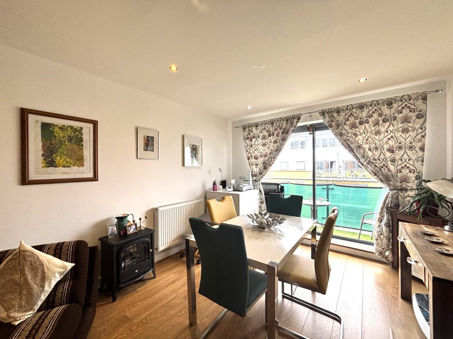 Property Image a1ac4279-9154-40f0-85e2-16ff68e1d50c