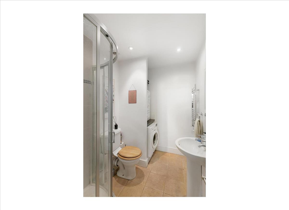 Property Image a1cf9880-2e2f-4982-b815-a5f8096868d1