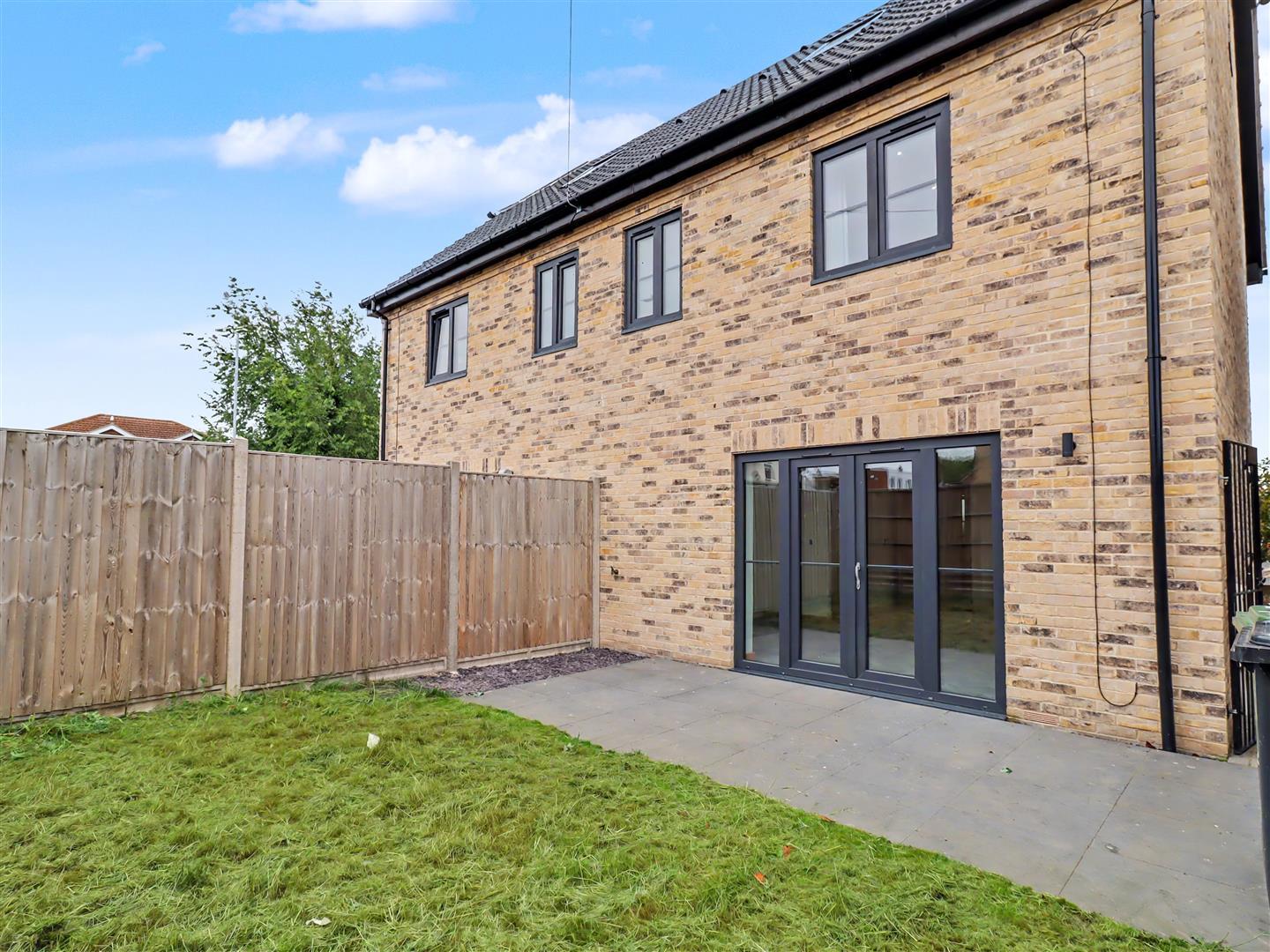 Property Image a1d78a1b-ca6f-4f7c-b9f5-2bb730c23d90