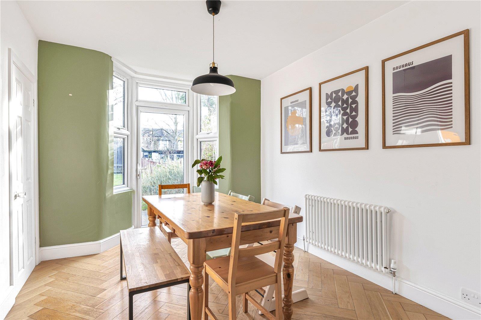 Property Image a1e6704a-9610-41ae-9bd5-0d6142e49f45