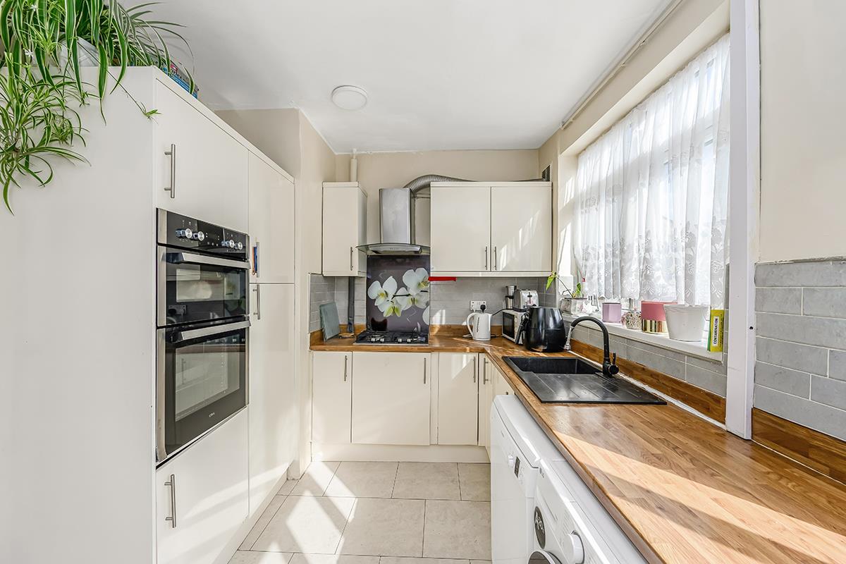Property Image a1fc972d-eb1b-410b-91e4-4fce560461be
