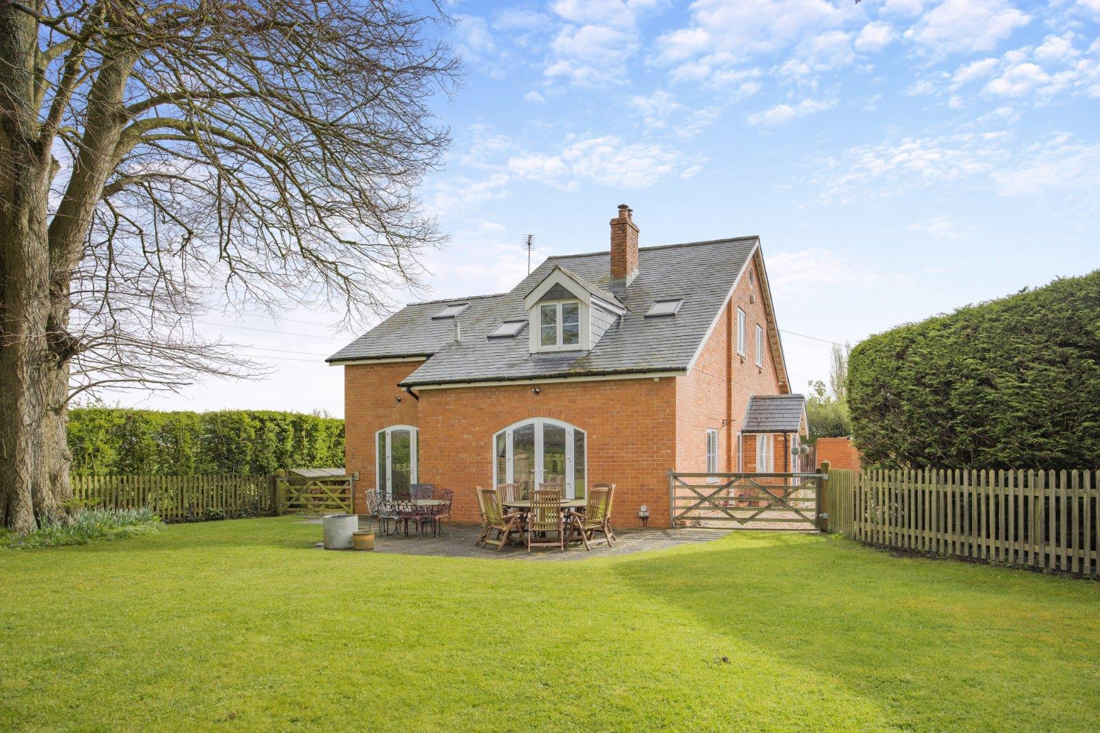 Property Image a20386e6-c80a-42ac-988f-87e0da3d0c18