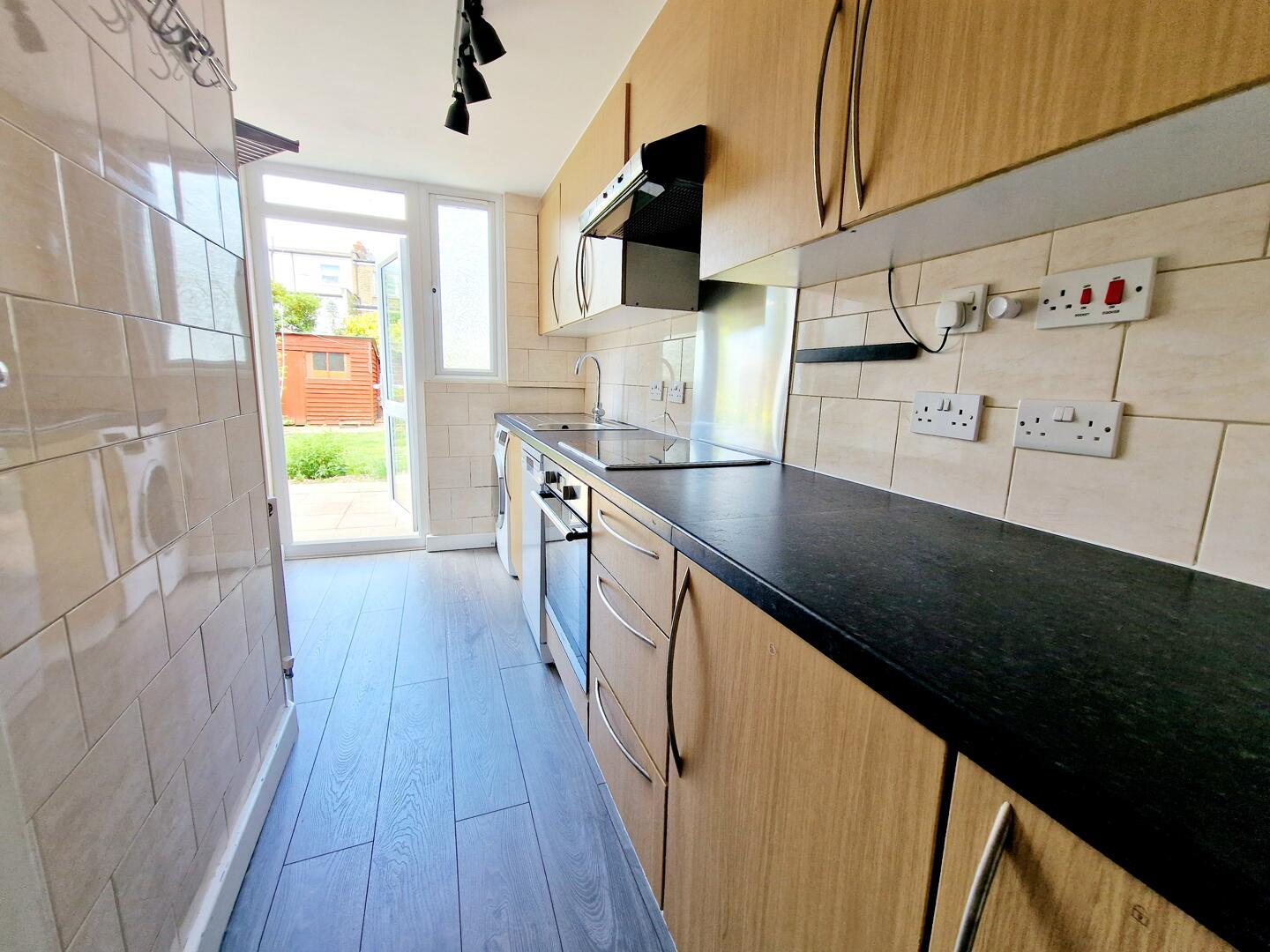 Property Image a21a300d-d67d-4759-8a80-a89feeacf78b